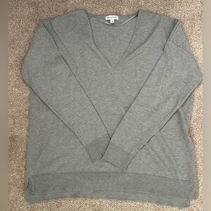 Prologue Light Gray V-Neck Knit Top
